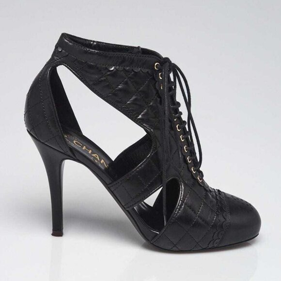 Chanel Black Quilted Leather Lace Up Cut Out Heels Size 7.5/38 - Picture 4 of 5